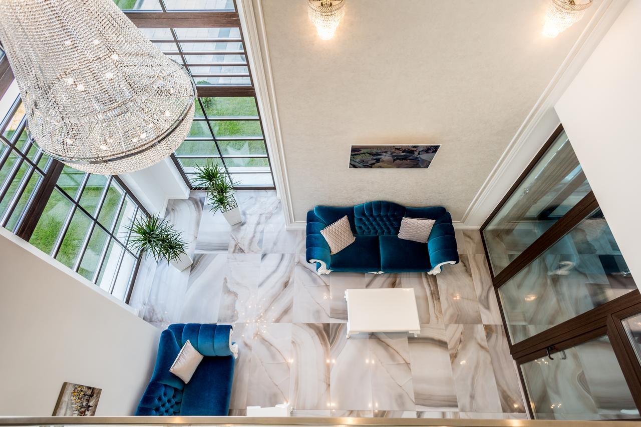 J'Adore Boutique Hotel Лугож Экстерьер фото
